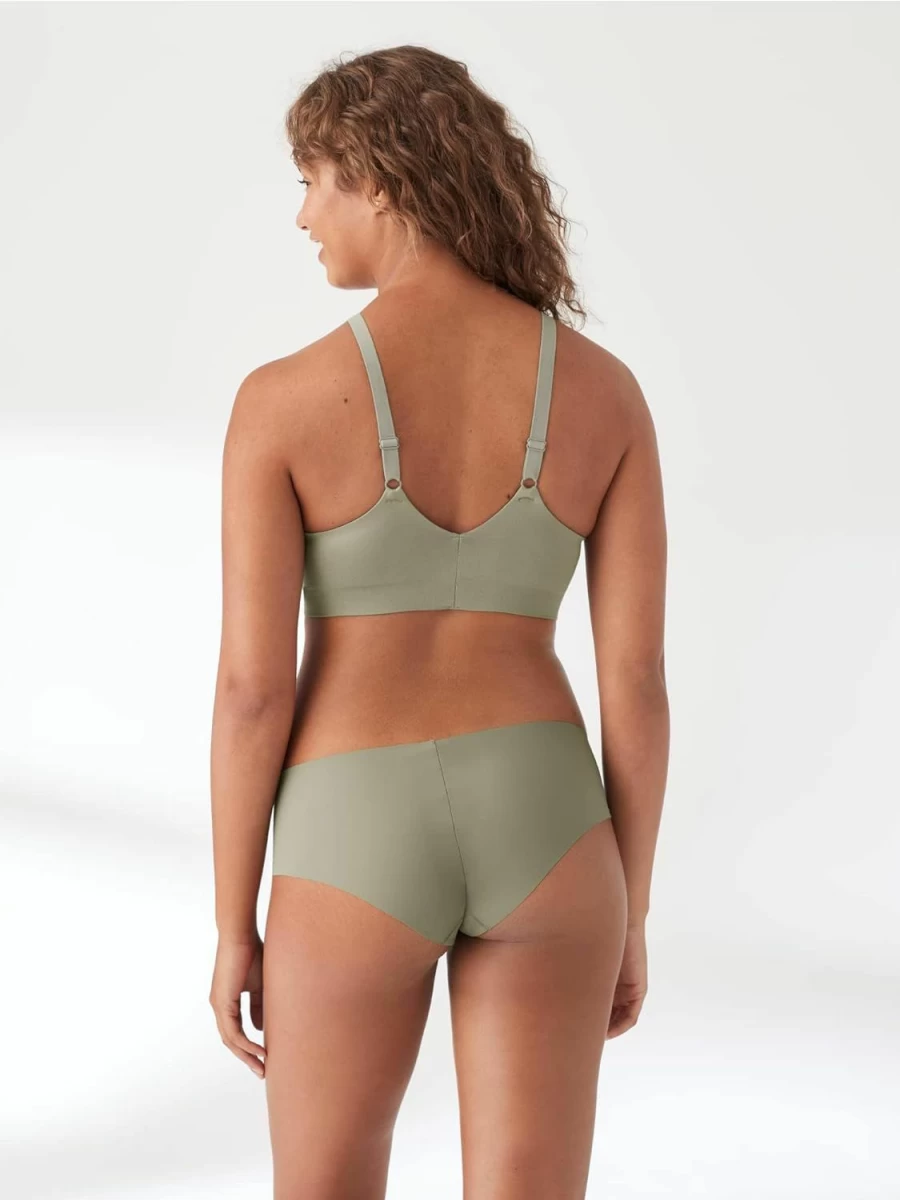 True & Co Women's Adjustable Strap Soft Form Bra - Comfortable V Neck Wireless Bra